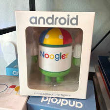 Android Mini Collectible Noogler Special Edition Vinyl Figure Dead Zebra Google picture