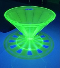 HALLOWEEN PARTY DECOR  Vintage Green Uranium Glass Dish Fluted Bowl UV Glow picture