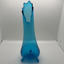 Vintage L.E. Smith Swung Vase Peacock Blue Hobnail Glass 3 Footed 10”Retro picture