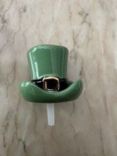 Nora Fleming A87 Spot O Irish Mini Decorative Leprechaun Hat St. picture