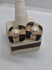 Gorgeous S.A.L Swarovski  Crystal enamel faux pearl  Gold Tone Clip earrings picture
