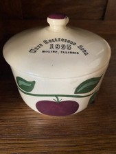 Watt Collectors Assn 1995 Moline Illinois Comm Covered Dish Apple Grease Jar Rep picture