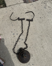 Antique ball and chain from Levanworth Prison, Kansas. Shipping costs may vary. picture