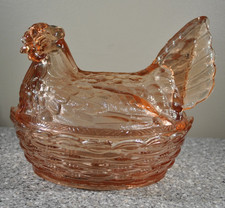 MCM LG Wright Fenton Pink Peach Glass Hen On Nest, Nesting Hen Covered 7” Tall picture