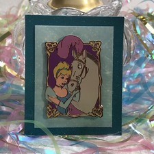 Disney Auctions Exclusive Cinderella Horse Portrait Major LE  1000 Pin picture