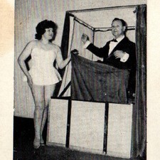1940s Professor Professeur Carlson And Jenny Magician Magic Show Playing Card picture