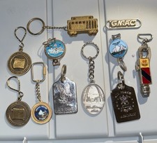Souvenir Vintage Keychain Lot Military Cable Car Sydney Opera House US States picture