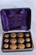 1981 Royal Wedding Souvenir Button Set In Case Charles & Diana picture
