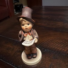 Goebel Hummel Street Singer 131 Figurine picture