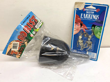 VTG 1987 Spearhead Halloween Costume Skeleton Earrings, Pirate Captains Hook picture