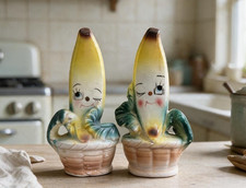 Bananas in Basket Vintage Anthropomorphic Salt and Pepper Shakers Japan 4