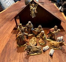Vtg 14 Piece Nativity 5” + Crèche Made in Italy Hard Plastic Numbered Christmas picture