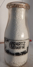 vintage 1/2 pt pyro milk bottle--ACB Artz Dairy famous artist drawing of cows, picture