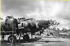 USAAF B17 Flying Fortress The Last Straw Re-Print WW2 5x7 picture