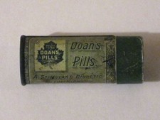 Vintage 1940s DOAN'S PILLS for the KIDNEYS Advertising Tin Foster-Milburn picture