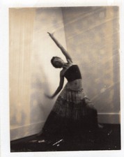 VINTAGE POLAROID PHOTO SEXY PRETTY WOMAN DANCING SURREAL ODDITY ABSTRACT BELLY picture