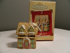 Hallmark 2002 NEW HOME Hinged Box Porcelain Mint In Mint Box Keepsake Ornament picture