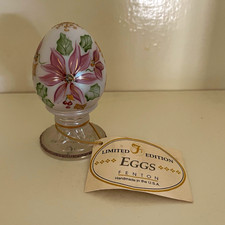 Fenton 1997 Limited Edition Poinsettia Egg picture