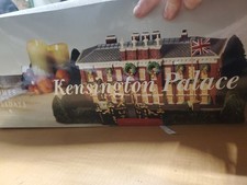 Department 56 Kensington palace heritage village  dickens village Royals England picture