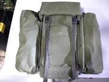 CLANSMAN UK/PRC 319 MANPACK RADIO (SF) WITH ACCESSORIES ( NOT TESTED ) picture