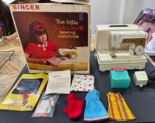 SINGER The Little Touch and SewModel67A23 1960s-1970s w fabric & sample garments picture