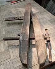 ANTIQUE Circa Late 1700s To Early 1800s 40-in Carpenters Beench Working Clamp  picture
