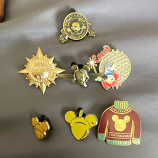 Disney 7-Pin Lot Mickey Mouse Epcot 2001 Pin on Pin Sweater & Head Pins picture