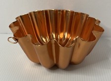 Vintage Copper Tone Aluminum Fluted/Flower 6.5” Cake/Dessert Mold 3 1/2 Cups picture
