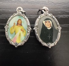 Divine Mercy/ Saint Faustian Double Sided Medal w Full Color Picture picture
