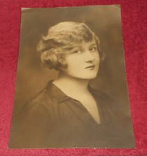 1925 Press Photo Actress Elwyn Harvey In 