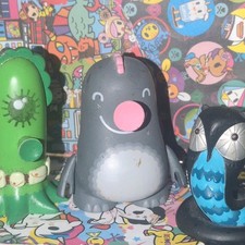 Kidrobot Peskimo Juravicius Vintage Vinyl Figurine Lot of 3 Designer Toy 2000s  picture