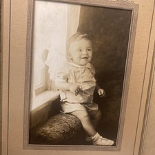 Vtg 1930s Russell Sam Baby Portrait Studio Photo Sepia 5x7 Window Original picture