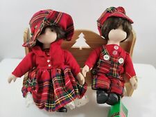 House of Lloyd Holly/Barry Dolls Wood Bench Christmas Around the World Assembled picture