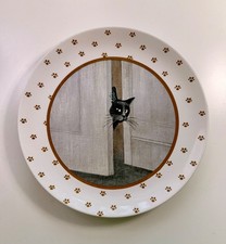 Vintage Lowell Herrero Plate by Vandor CAT SNEAKING THROUGH DOOR dated 1984 picture