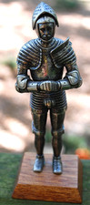 Vtg Heavy Cast Metal MEDIEVAL KNIGHT Figurine W Movable Visor DETAILED No Sword picture