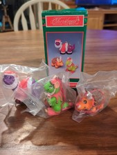 New Vint. 1993 House Of LLoyd Christmas Around The World Dino Holidays Ornaments picture