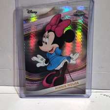 Topps 2025 Topps Chrome Disney Minnie Mouse #28 Prism Refractor picture