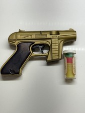 Vintage 1970s,  Ray Line Gun, Tracer Disc Projecting Shooter, Gold/Star Trek Gun picture