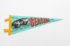 Vintage Seaside Aquarium Oregon Souvenir Felt Pennant 18