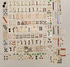 Large Lot Vintage Sewing Buttons On Cards La Petite Lansing Le Chic - 126 Cards picture